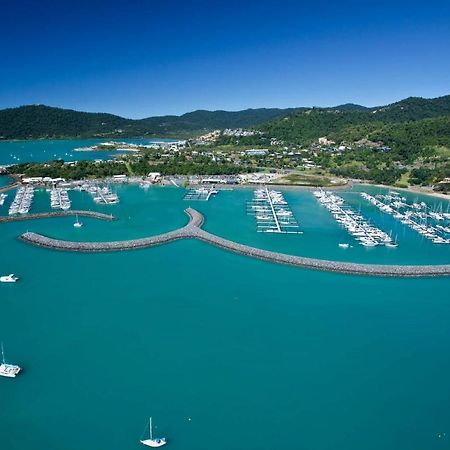 Airlie Sun & Sand Accommodation #2 에일리비치 외부 사진
