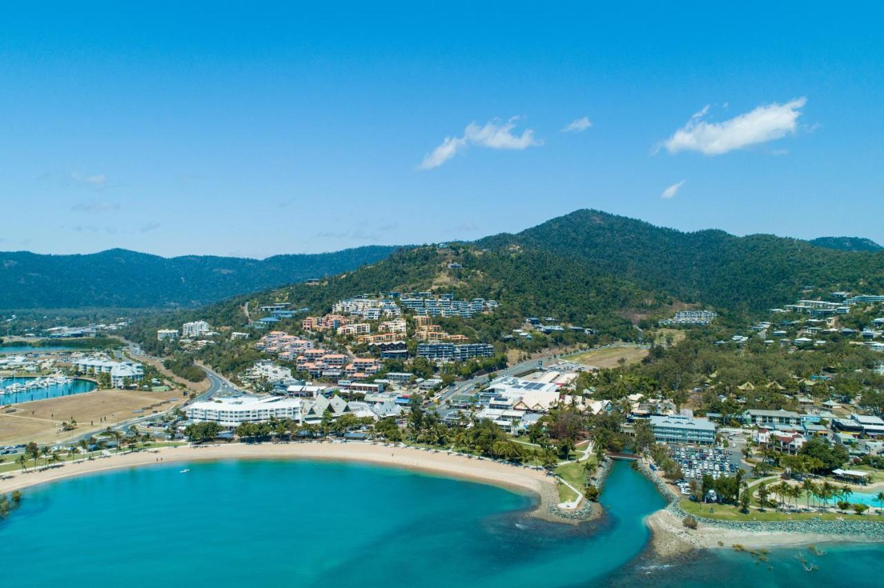 Airlie Sun & Sand Accommodation #2 에일리비치 외부 사진