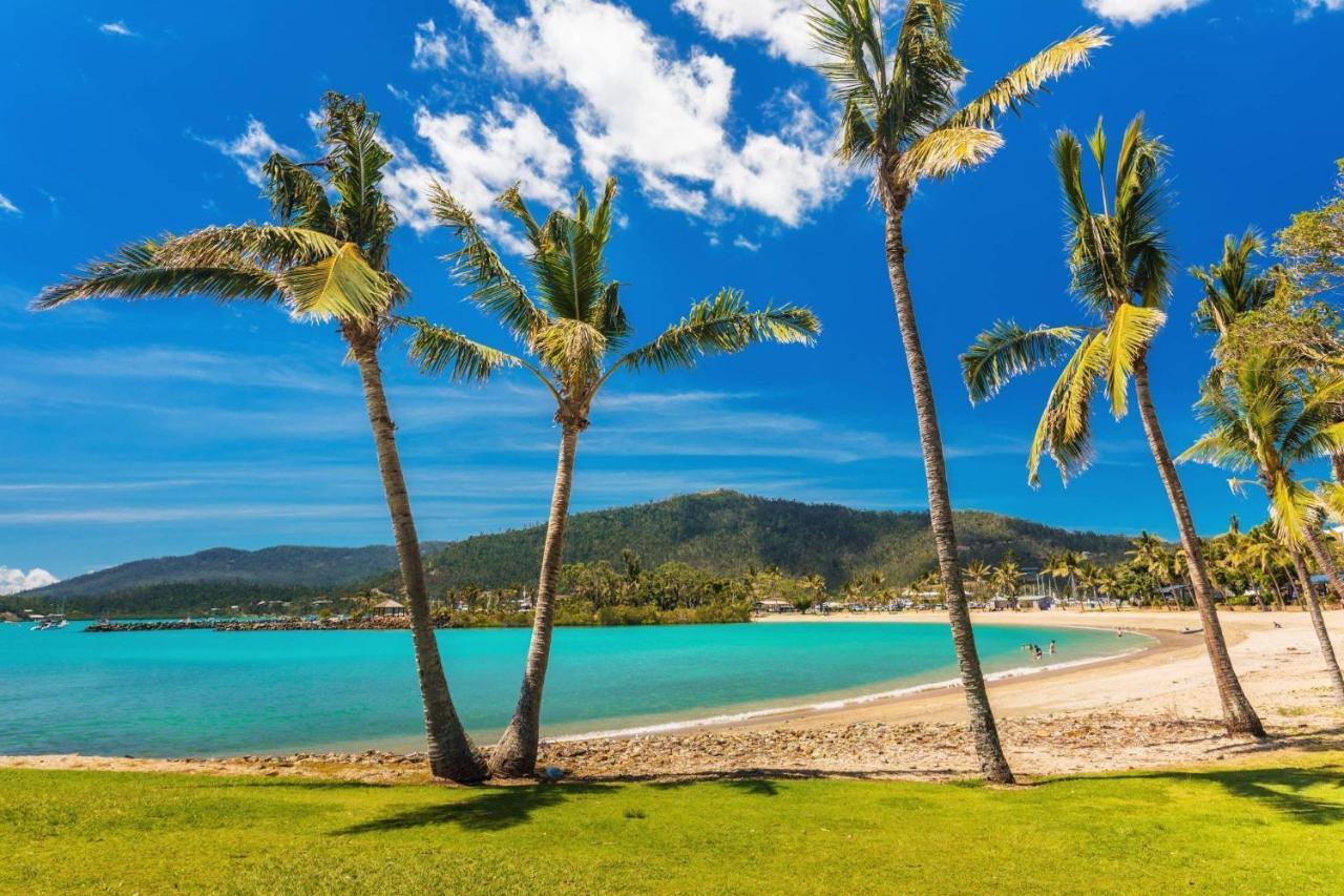 Airlie Sun & Sand Accommodation #2 에일리비치 외부 사진